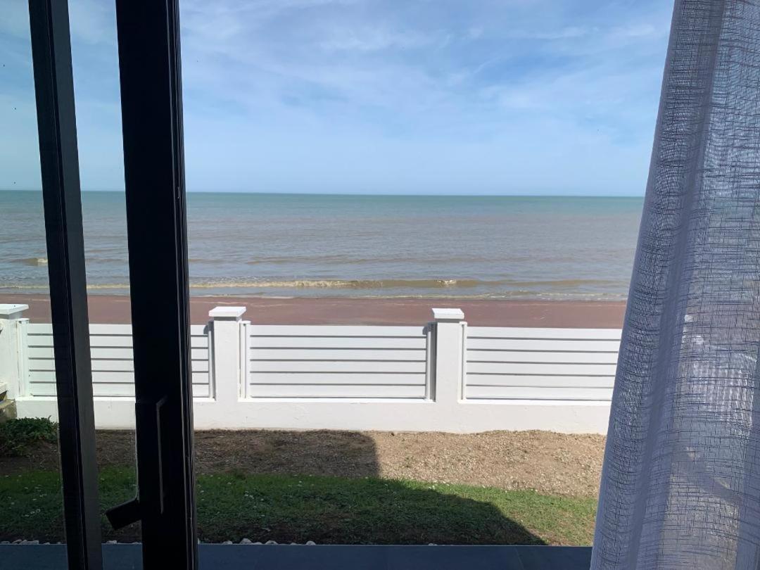 Villa De La Plage, Front De Mer, Juno Beach Bernieres-sur-Mer Luaran gambar